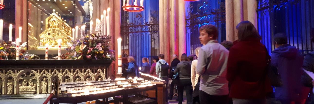 Bilder der Jugend im Dom im Rahmen der Dreikönigswallfahrt/Domwallfahrt